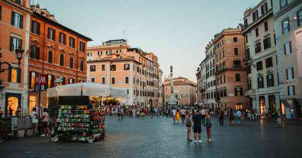 开心的走动画制作