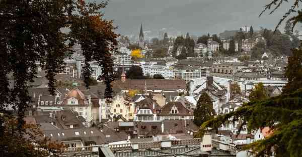 如何制作对折动画