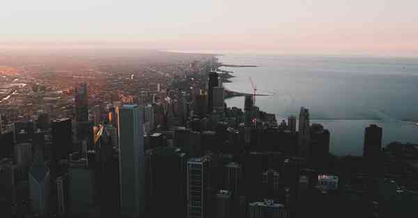 怎样制作电影开头动画