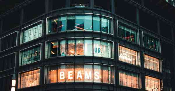 如何搞笑制作动画视频