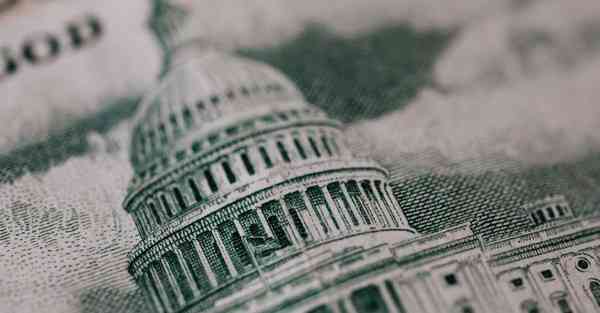 如何搞笑制作动画视频